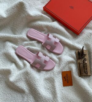 Hermes flat