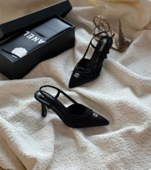 كعب - CHANEL